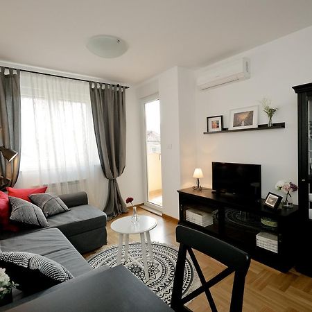 City Park Apartment Čačak 外观 照片